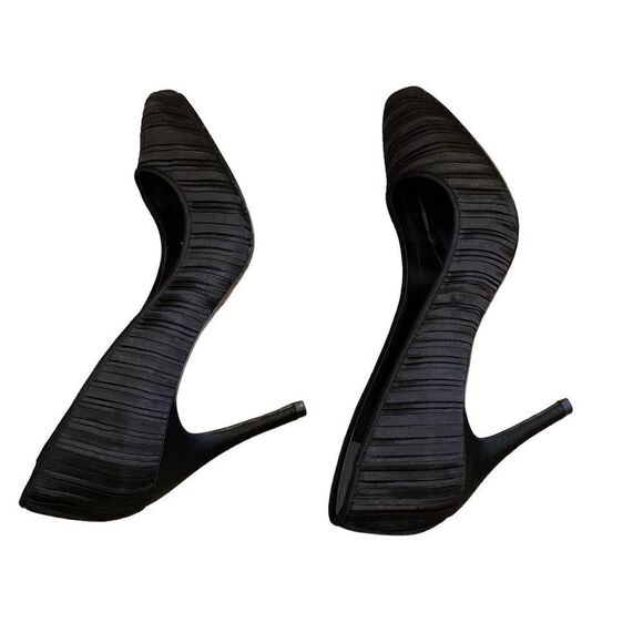 Touch of Nina Black Heels Sz 8 - Picture 5 of 13